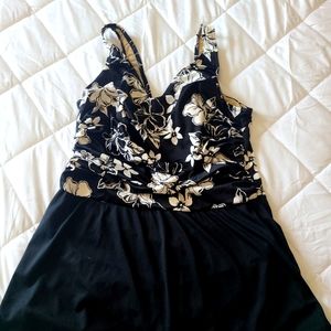 Bathing suit one piece womens 14/16